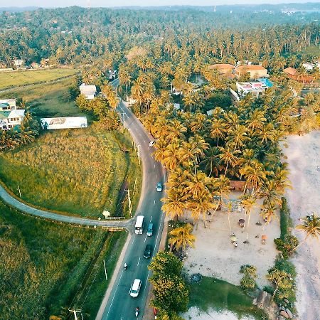 Отель Island House Диквелла Экстерьер фото